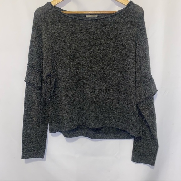 Zara Charcoal Gray Ruffled Cozy Boxy Pullover Long-sleeved Sweater Size Small - Picture 3 of 7